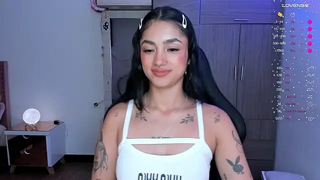 Lizzie_corner_v webcam