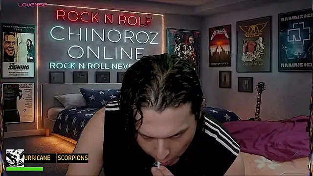 chino_roz webcam