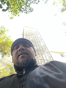 Dick_6inches_Delhi webcam