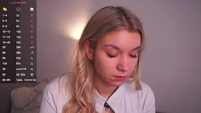 BrynnHolverson webcam