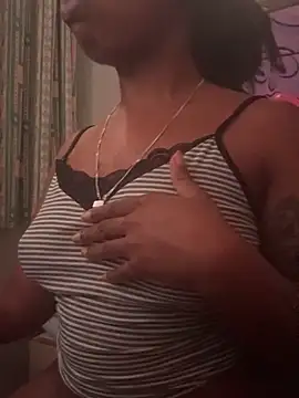 Browneyedxbhab webcam