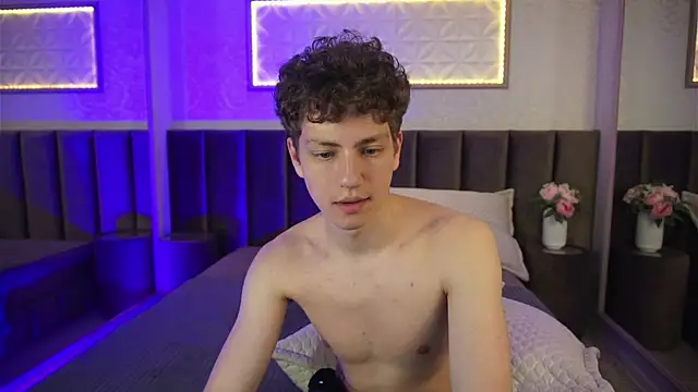 stefanbev (M young) - remove bottom