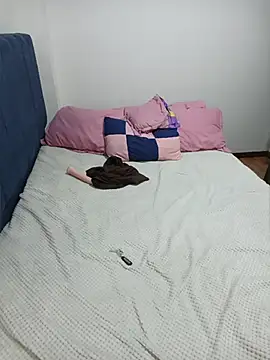 ANGELY_WET_JEET webcam