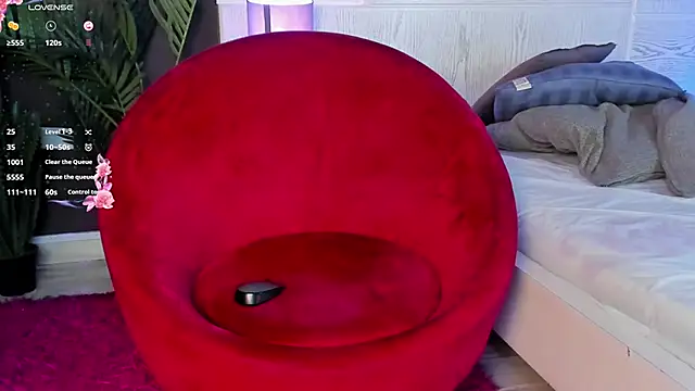 shiny_foxeyes webcam