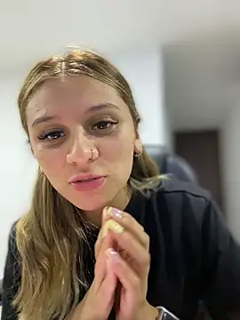 Alison_parkerrr webcam