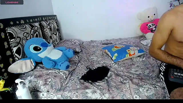 Billie_Eilish___ webcam