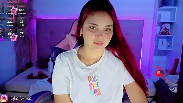 Kylie_brokee webcam