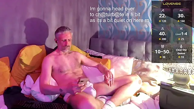 your-new-hoT-uncle webcam