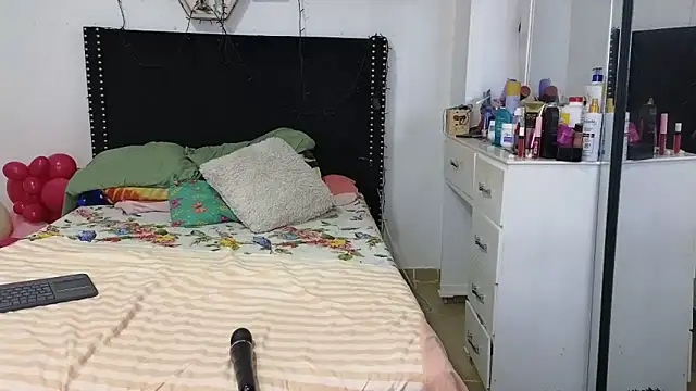 charlotte_077 (F milf) - cum