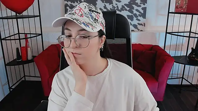 virtuallvoyant (F teen) - Last tipper gets my hot album for free