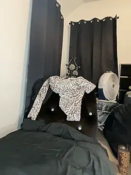 Fifty_Shades_Of_Redd webcam