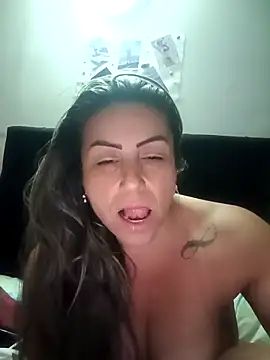 Webcam Model (maynor_1998)  is live.Free join now!