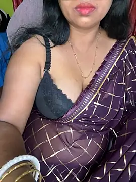 kritika_21 (F milf) - boobs oiling