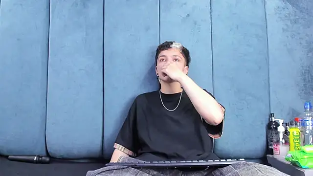 Megan_Thompson_ webcam