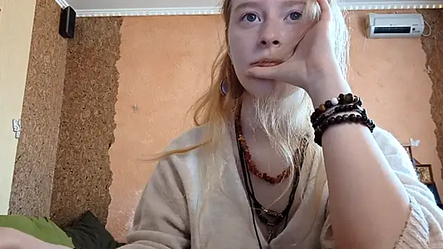 KateVibe_01 webcam