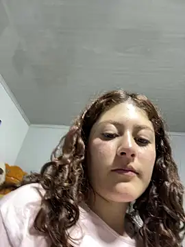 Amber_rosse_outdoors webcam