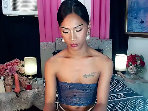 tarah_mc_actressex (T teen) - I want to feel your love and support