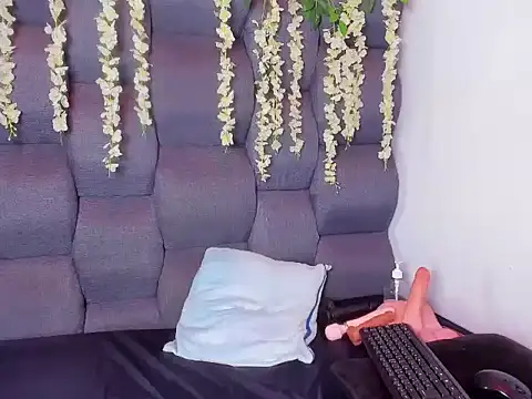 cloemorenti_ (F teen) - deep throat