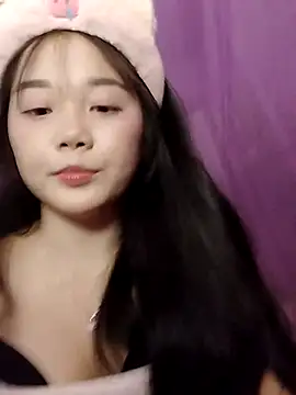 baa-bee22 (F teen) - Hij