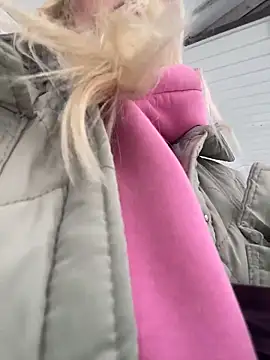 merlindave (F young) - Finger pussy /naked✌️🫦