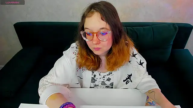 Aleks-caster live sex cam