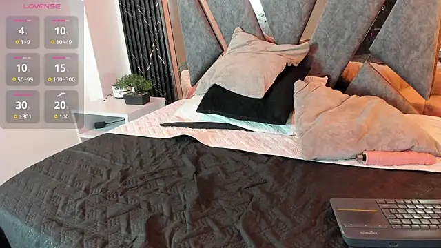 _salome_xx - _salome_xx's free webcam - UK Sex Cams