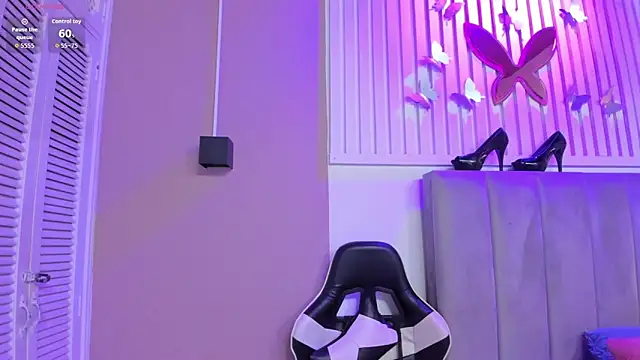 chantall1375 - Chantall1375's free webcam - UK Sex Cams