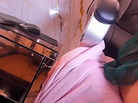 Marian_Cristal webcam