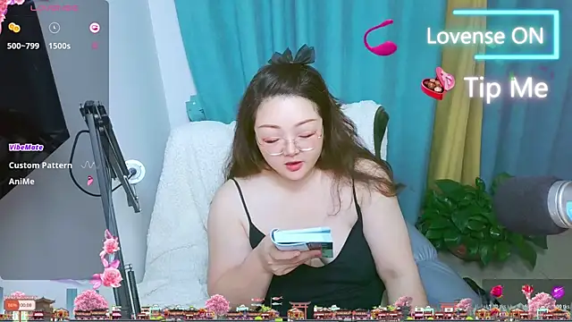 AngelwithEcup webcam