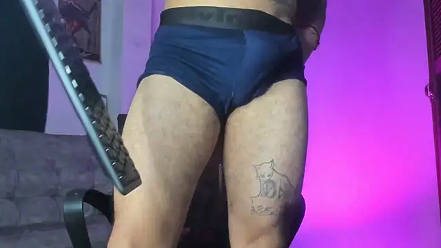 Dominic_Biker__ webcam