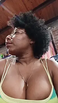 channeldelacroix - ChanneldelaCroix's free webcam - UK Sex Cams