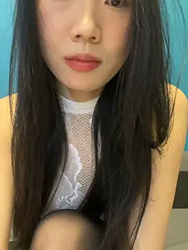 美女ZHJKS9988在线直播