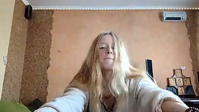 KateVibe_01 webcam