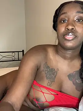 Webcam Model (ToyaThick) is live