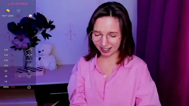 KindHazelHere_ webcam