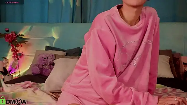 Aurora_Bennet webcam