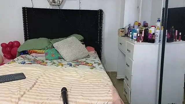 charlotte_077 webcam