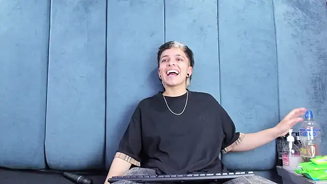 Megan_Thompson_ webcam