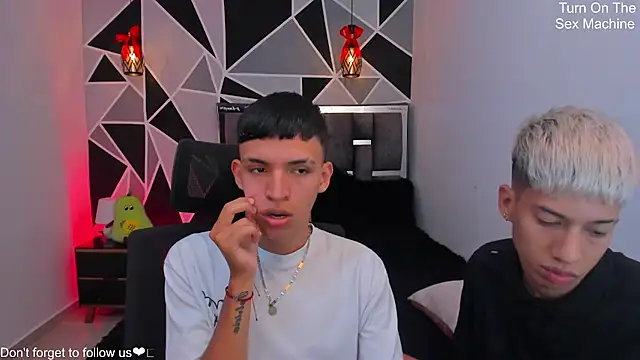 Juan_Nd_Steven live sex cam
