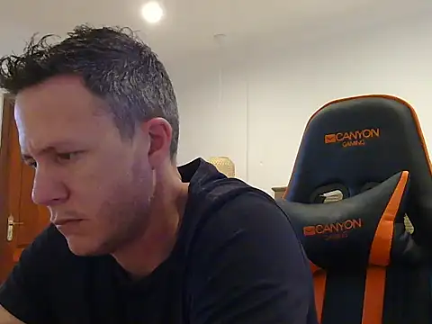 TroyDieselXXX webcam