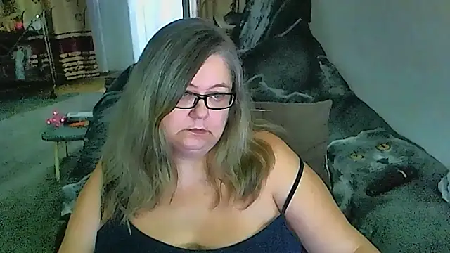 sex2 (F mature) - naked, squirt