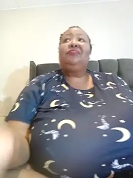 nancy111 (F milf) - make me drip and squirt on my toy