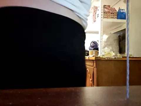 samantha_squirt@xh (Ask my age) - Show Asshole Open / Gaura de Fund