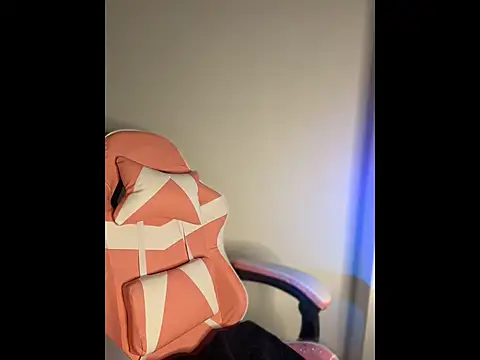 ScarletVelvetX webcam