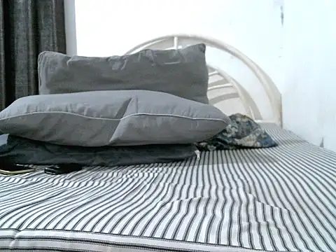 queen_khayce (Ask my age) - serve and please me!