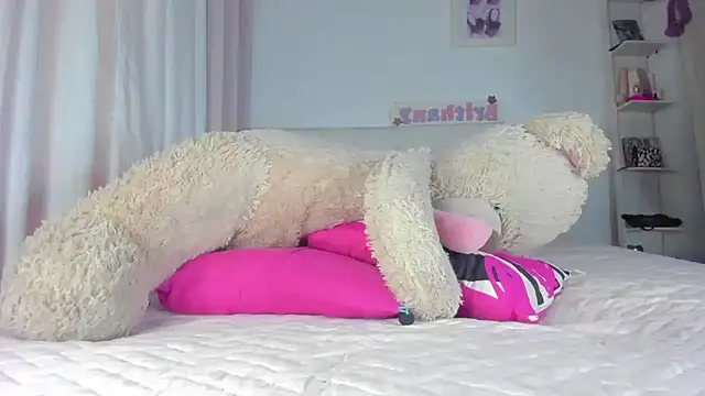 briitany_hot (T young) - help me destroy my ass