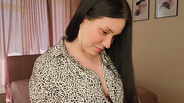 DeloresSaberi webcam