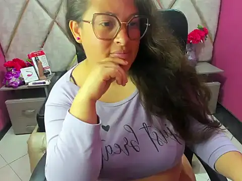 sarah_boobs_ - Sarah_Boobs_'s free webcam - UK Sex Cams