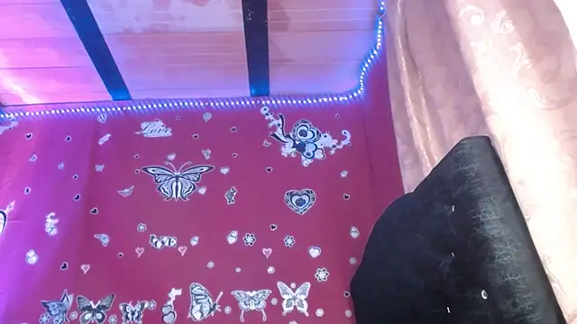 zafira_mao - Zafira_mao's free webcam - UK Sex Cams