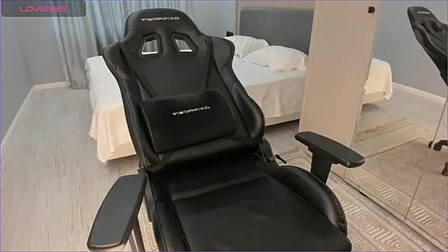 lovelymikky - Lovelymikky's free webcam - UK Sex Cams